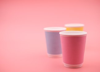 Jak jednorazowe opakowania na eventy mogą być przyjazne dla środowiska? e-opakowania_kubki plastikowe (5).jpg