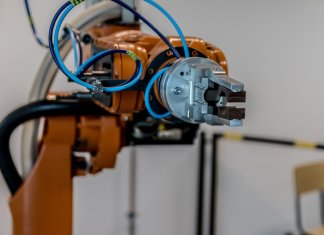 autonomiczne roboty magazynowe 3.jpg