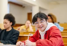 Jak zaplanować ścieżkę kariery jeszcze na studiach? sopocka.edu.pl - 198-jak-zaplanowac-sciezke-kariery-jeszcze-na-studiach.webp